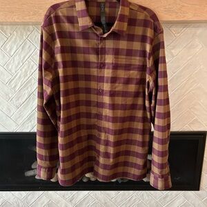 Men’s Lululemon Long Sleeve Shirt XL